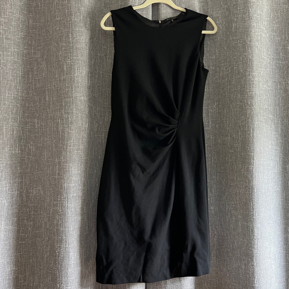 Elie Tahari little black dress - fitted stretchy midi, ruching at waist - size 8